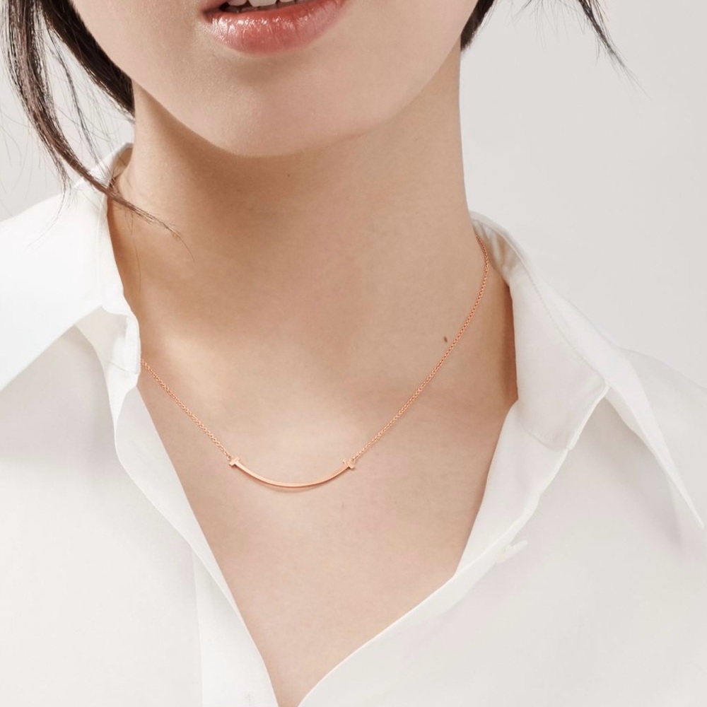 Tiffany & Co. T- Smile Pendant
in Rose Gold, Small